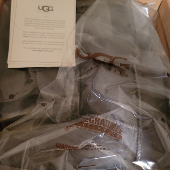 Ugg Bailey Boot Gray - Picture 6 of 7